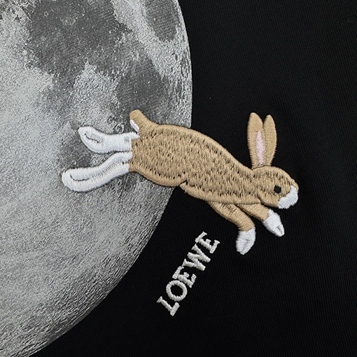 ロエベ×スナ・フジタ コラボ ウサギ刺繍 半袖Tシャツ