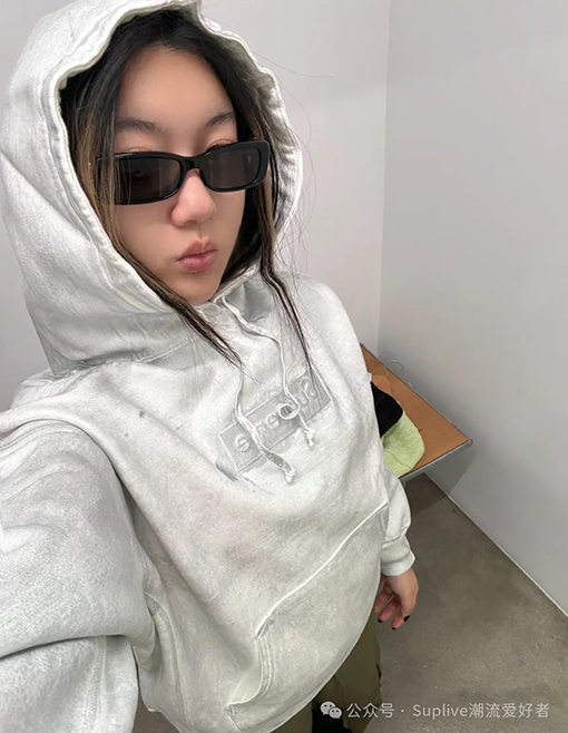 シュプリーム Supreme x MM6 Maison Margiela コラボファッションペイントフード付きフリースパーカー