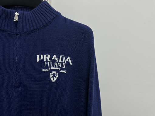 プラダ ジャカードレターハーフジップタートルネックニットジャケット