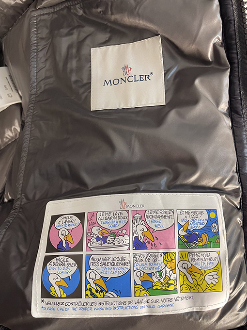 モンクレール ロゴロゴタートルネックダウンベスト