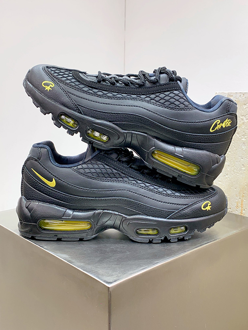 ナイキNIKE Air Max 95 エアクッションクッションジョギングシューズ