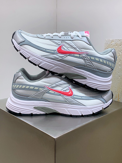 ナイキNIKE Initiator 創設者シリーズヴィンテージパパ靴
