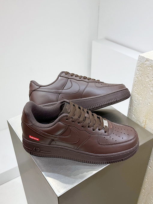 シュプリーム Supreme x Nike Air Force 1 Low'07
