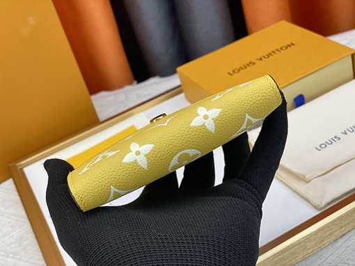 ルイヴィトン Victorine 財布 M81258