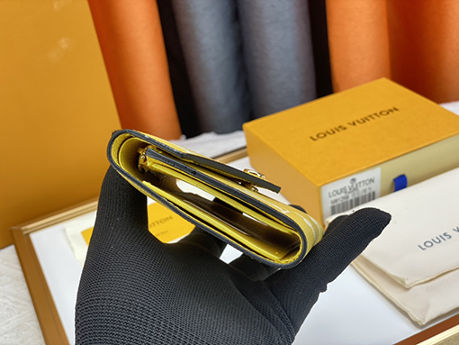 ルイヴィトン Victorine 財布 M81258