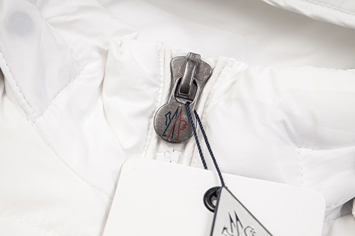 モンクレール Mayaダウンジャケット