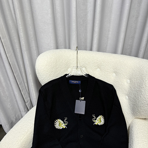 ルイヴィトン 胸のクラシックな双龍刺繍ニットセーター