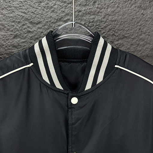 セリーヌ 前後の文字をつなぎ合わせるベースボールの綿服のコート