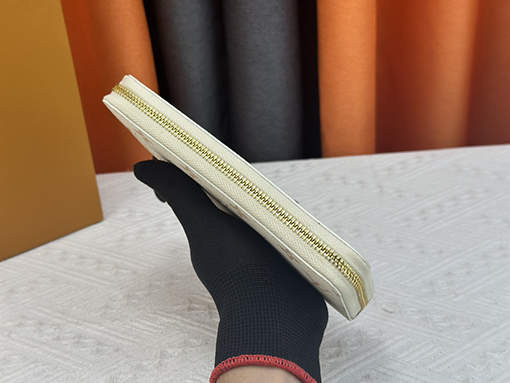 ルイヴィトンスーパーコピー Clémence財布 M83093