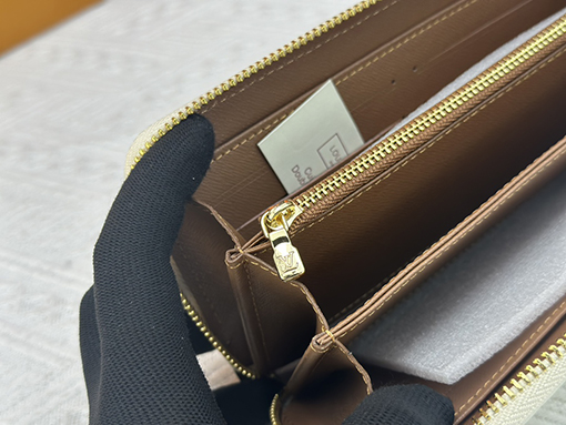 ルイヴィトンスーパーコピー Clémence財布 M83093