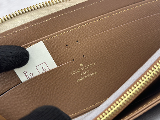 ルイヴィトンスーパーコピー Clémence財布 M83093