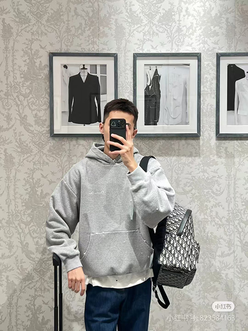 ディオールコピー コラボレーション刺繍ウサギフード付きパーカー