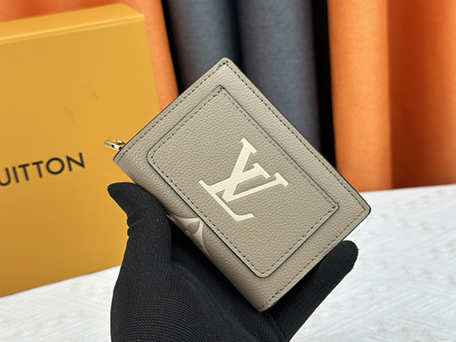 ルイヴィトンCléa財布 M80152