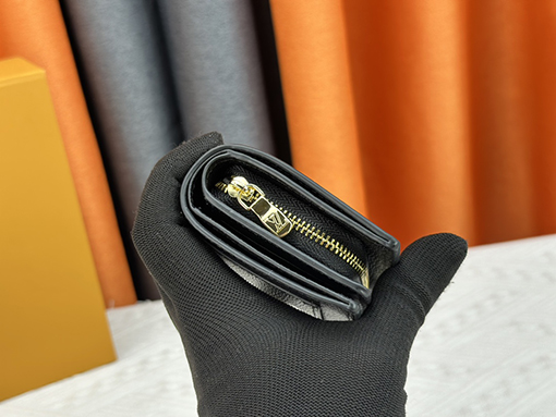 ルイヴィトンCléa財布 M80152