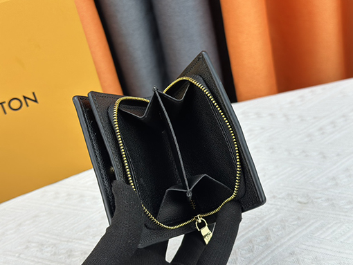 ルイヴィトンCléa財布 M80152