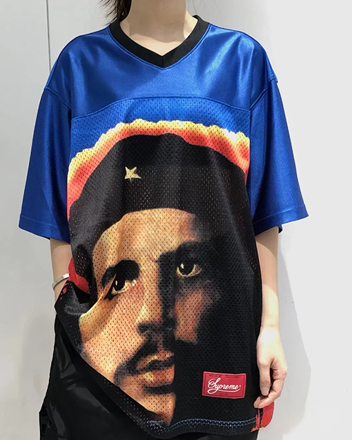 シュプリームsupremeスーパーコピー映画 キャラクター Gummo Football Top 半袖 4色