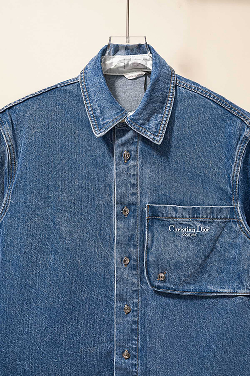 ディオールコピー 胸ポケットにChristian Dior Couture刺繍デニム