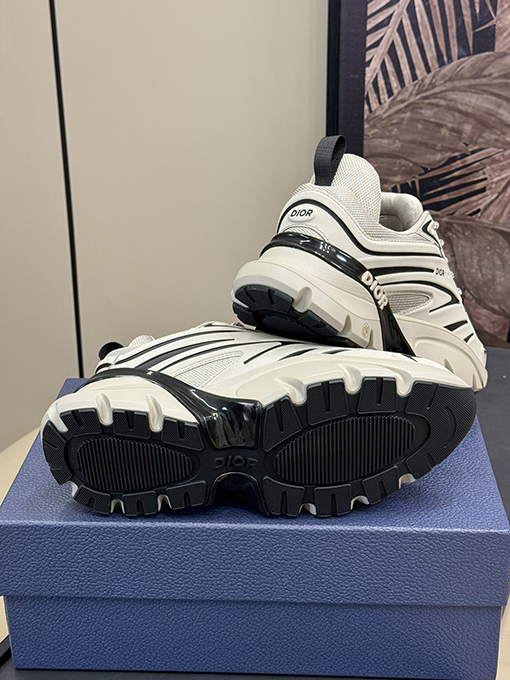 ディオールスーパーコピー Dior B 44 Bladeスニーカー