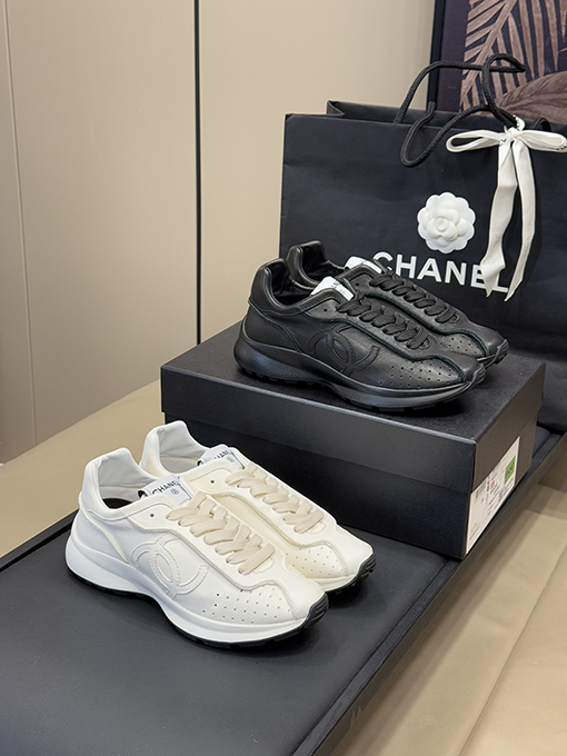 シャネル 25Ss ヴィンテージミルクホワイトスニーカー