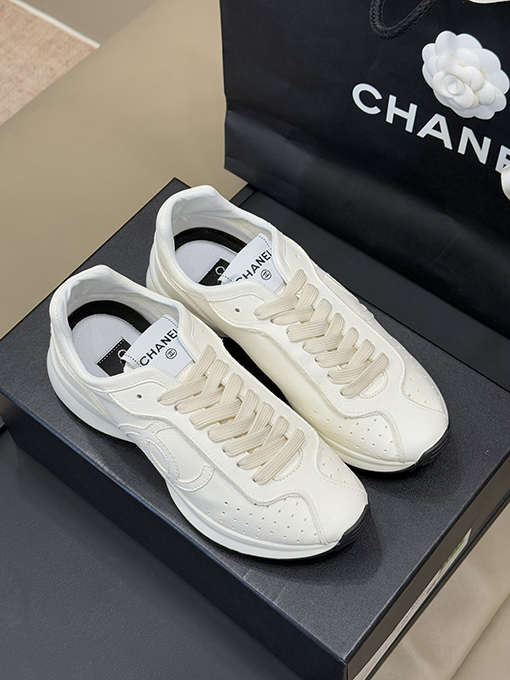 シャネル 25Ss ヴィンテージミルクホワイトスニーカー