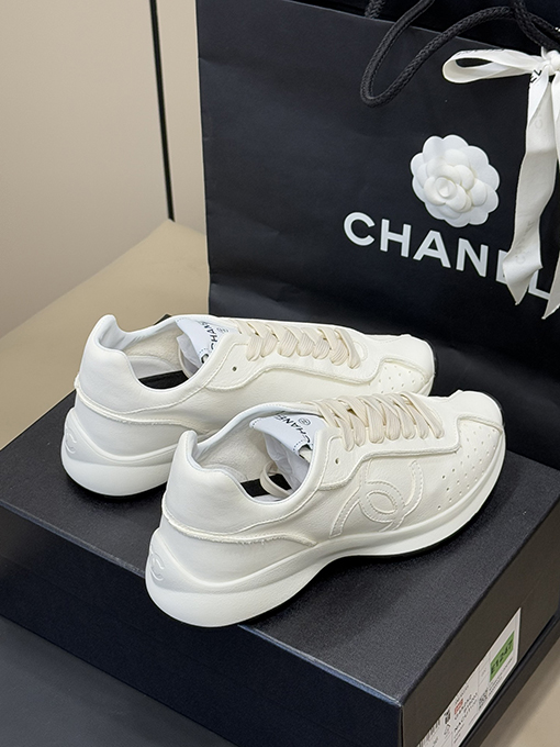 シャネル 25Ss ヴィンテージミルクホワイトスニーカー