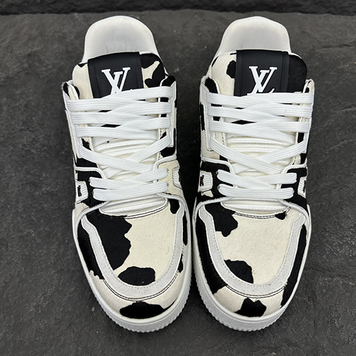 ルイヴィトンコピー 25Ss LV Trainer 装飾されたモノグラムフラワースニーカー