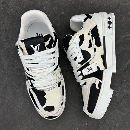 ルイヴィトンコピー 25Ss LV Trainer 装飾されたモノグラムフラワースニーカー