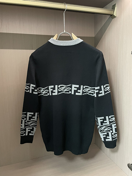 フェンディスーパーコピー クルーネックニットセーター