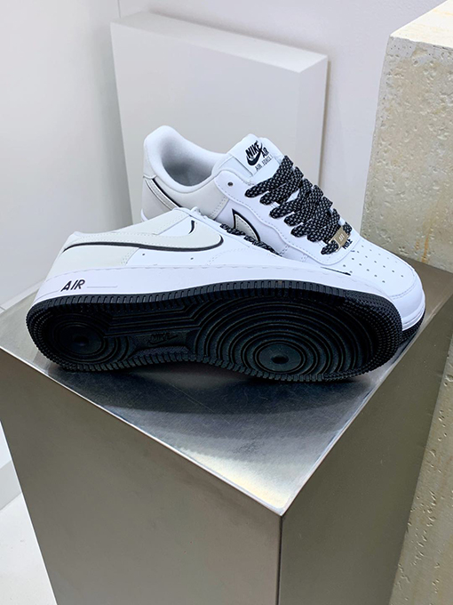 ナイキスーパーコピーBAPE x Nike Air Force 1 Sta Low