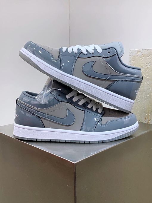 ナイキNike Air Jordan 1 Low SE