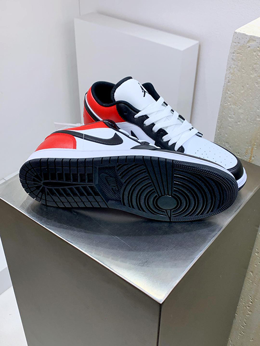 ナイキコピーNike Air Jordan 1 Low SE