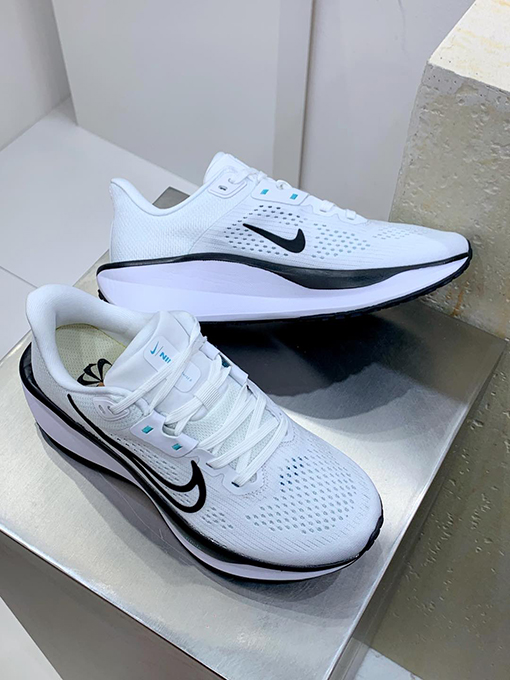 ナイキNike REACTX PEGASUS Plus Next Nature スーパーペガサスランニングシューズ