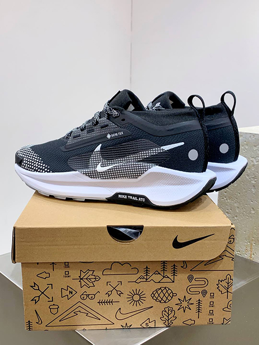 ナイキスーパーコピーNike REACTX PEGASUS TRAIL 5 GTX オフロードランニングシューズ