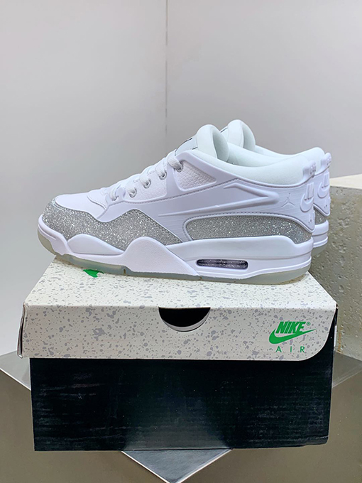 ナイキNike Air Jordan 4 Retro RM