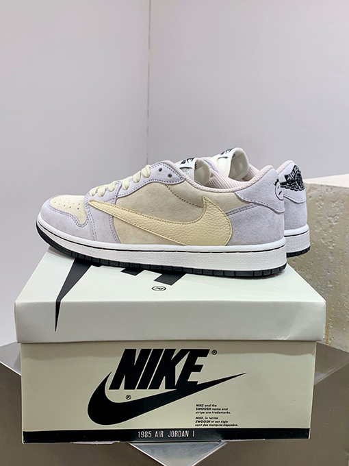ナイキTravis Scott x Air Jordan AJ1 Low OG SP TSコラボバーブローカットスニーカー