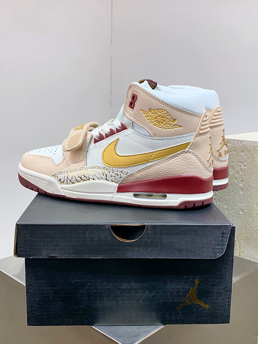 ナイキAir Jordan Legacy 312 クラシックスニーカー