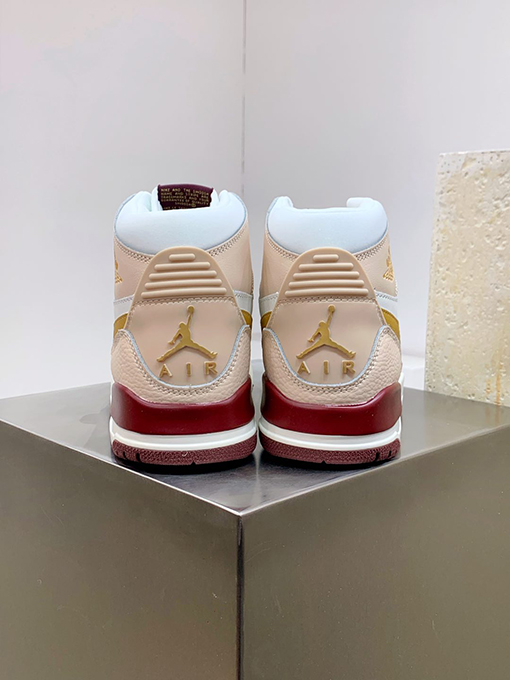 ナイキAir Jordan Legacy 312 クラシックスニーカー