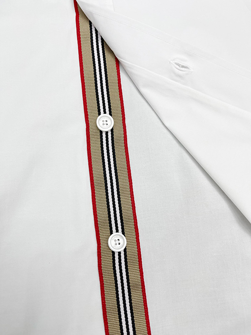 バーバリーBURBERRY シャツホワイトTB刺繍ロゴ