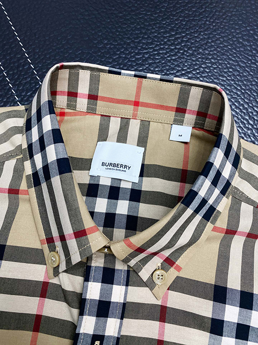 バーバリー チェック シャツ 胸元BURBERRYプリント ポイント