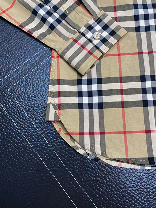 バーバリー チェック シャツ 胸元BURBERRYプリント ポイント