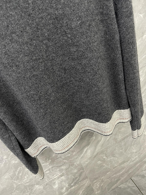 トムブラウンコピー 新しいジッパーパーカー