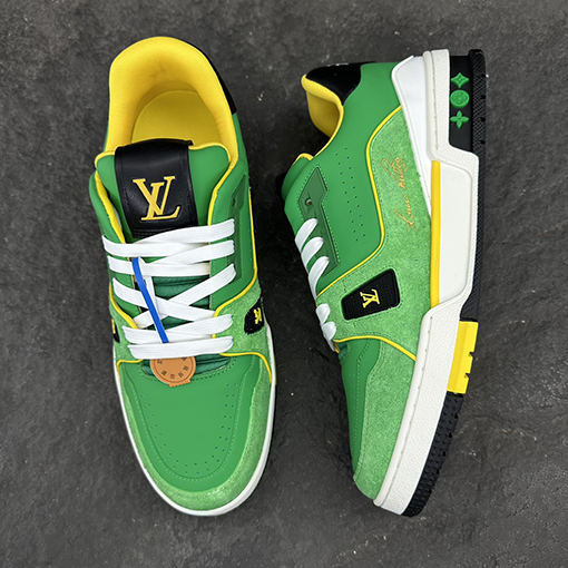 ルイヴィトン Louis V TRAINER スニーカー