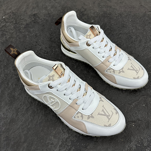 ルイヴィトン Louis V RUN AWAYスニーカー