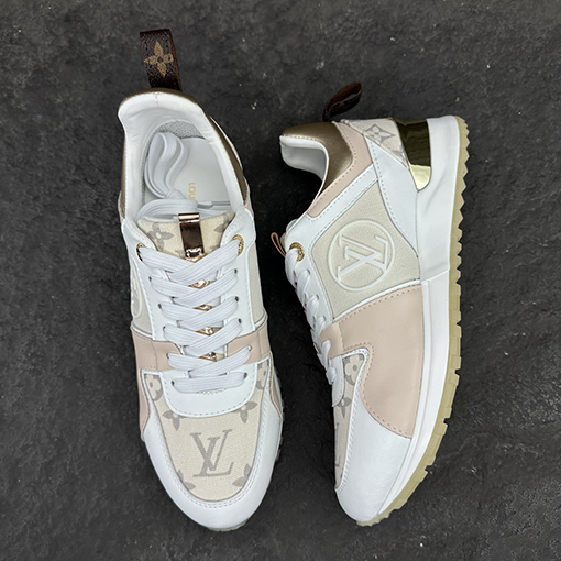 ルイヴィトン Louis V RUN AWAYスニーカー