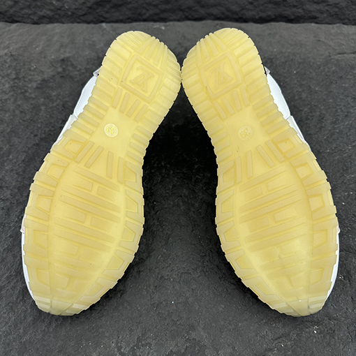 ルイヴィトン Louis V RUN AWAYスニーカー