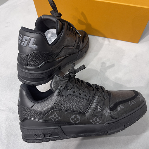 ルイヴィトン Louis V Trainer Sneaker 24Ss スニーカー