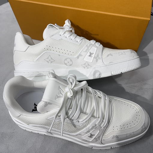 ルイヴィトン Louis V Trainer Sneaker 24Ss スニーカー