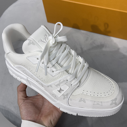 ルイヴィトン Louis V Trainer Sneaker 24Ss スニーカー