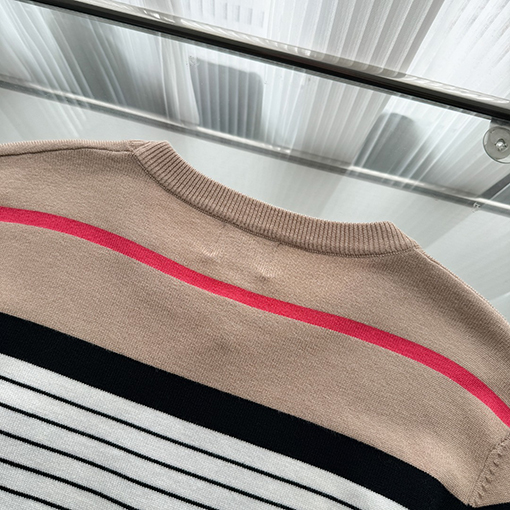 バーバリーコピー BURBERRYセーター
