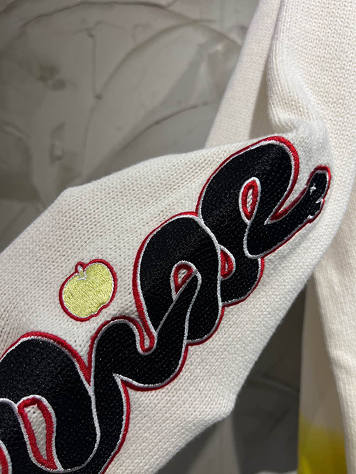 ディオールスーパーコピースネークイヤー限定セーター
